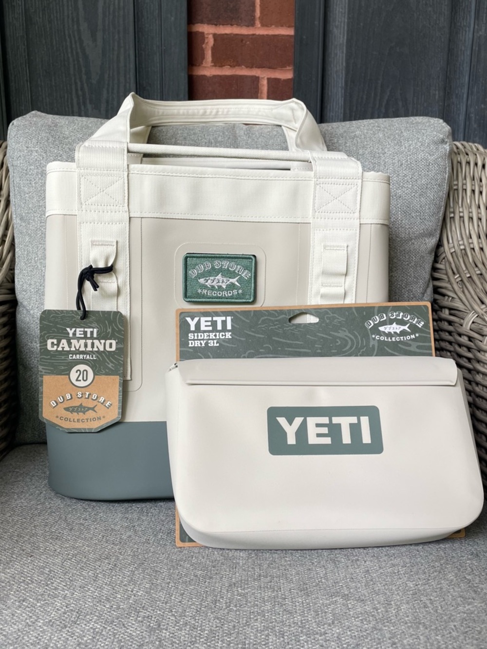 YETI Camino 20 Bundle
